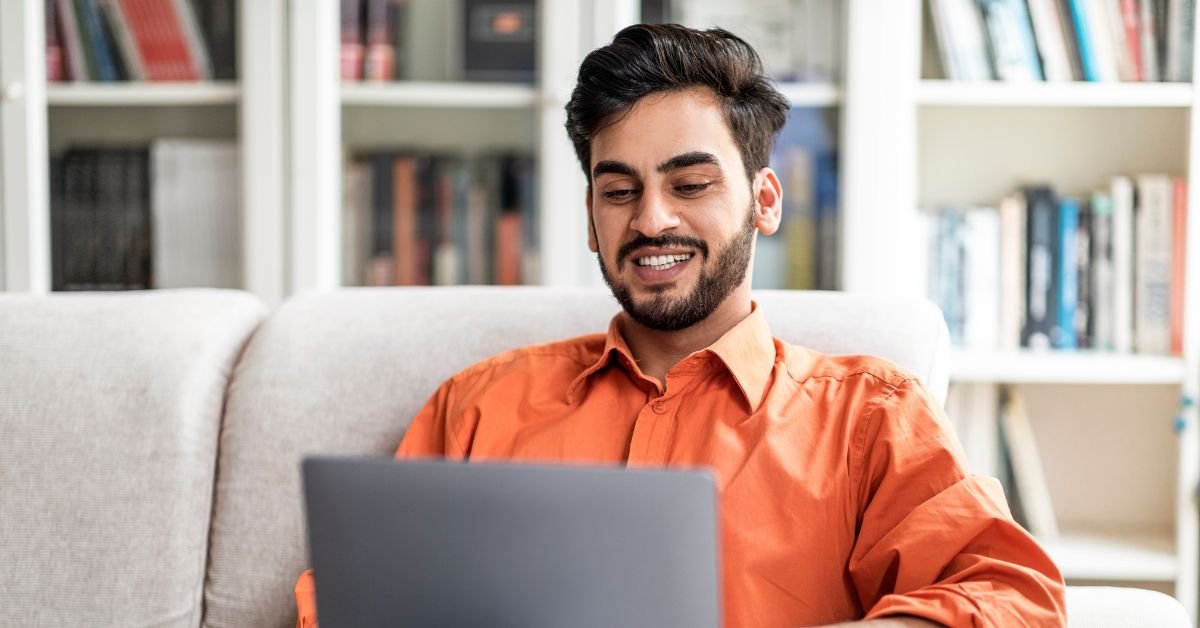 How Blended Learning Prepares You for Real-World Digital Careers